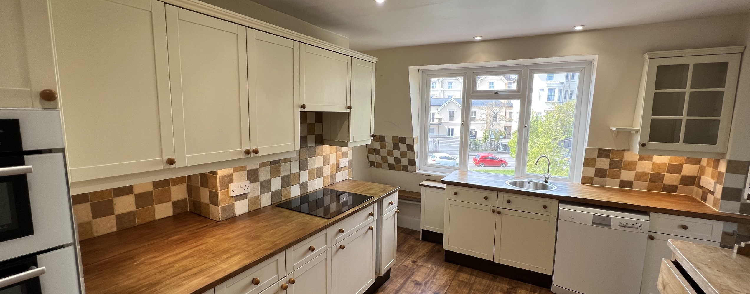 406-Exeter Park Road 3